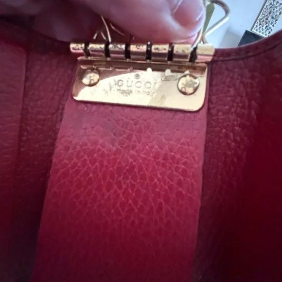 Authentic Gucci GG Marmont 6-Ring Key Case – Hibiscus Red Leather - Picture 5 of 6